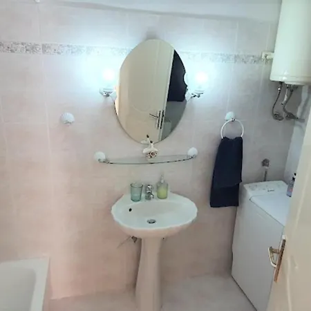 Mando Patrasso - Classical Apartment In The Center Of Patras With Free Parking Extérieur photo