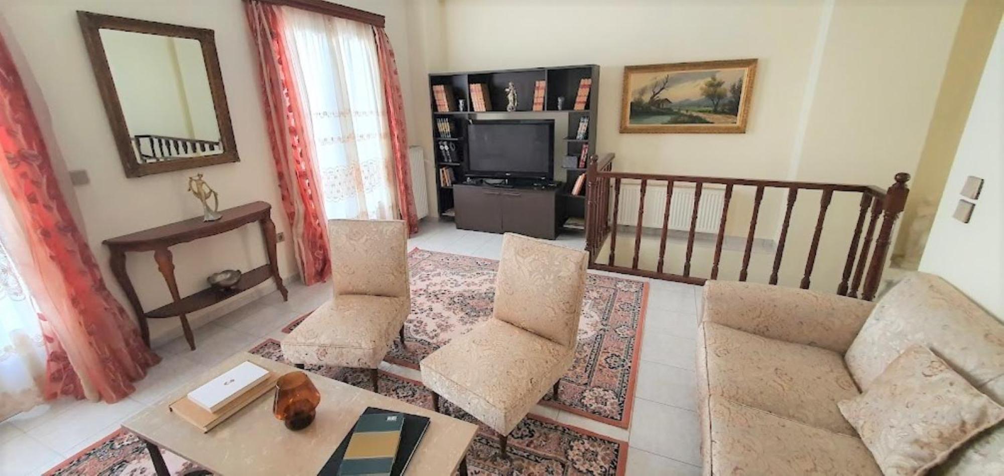 Mando Patrasso - Classical In The Center Of With Free Parking * Patras