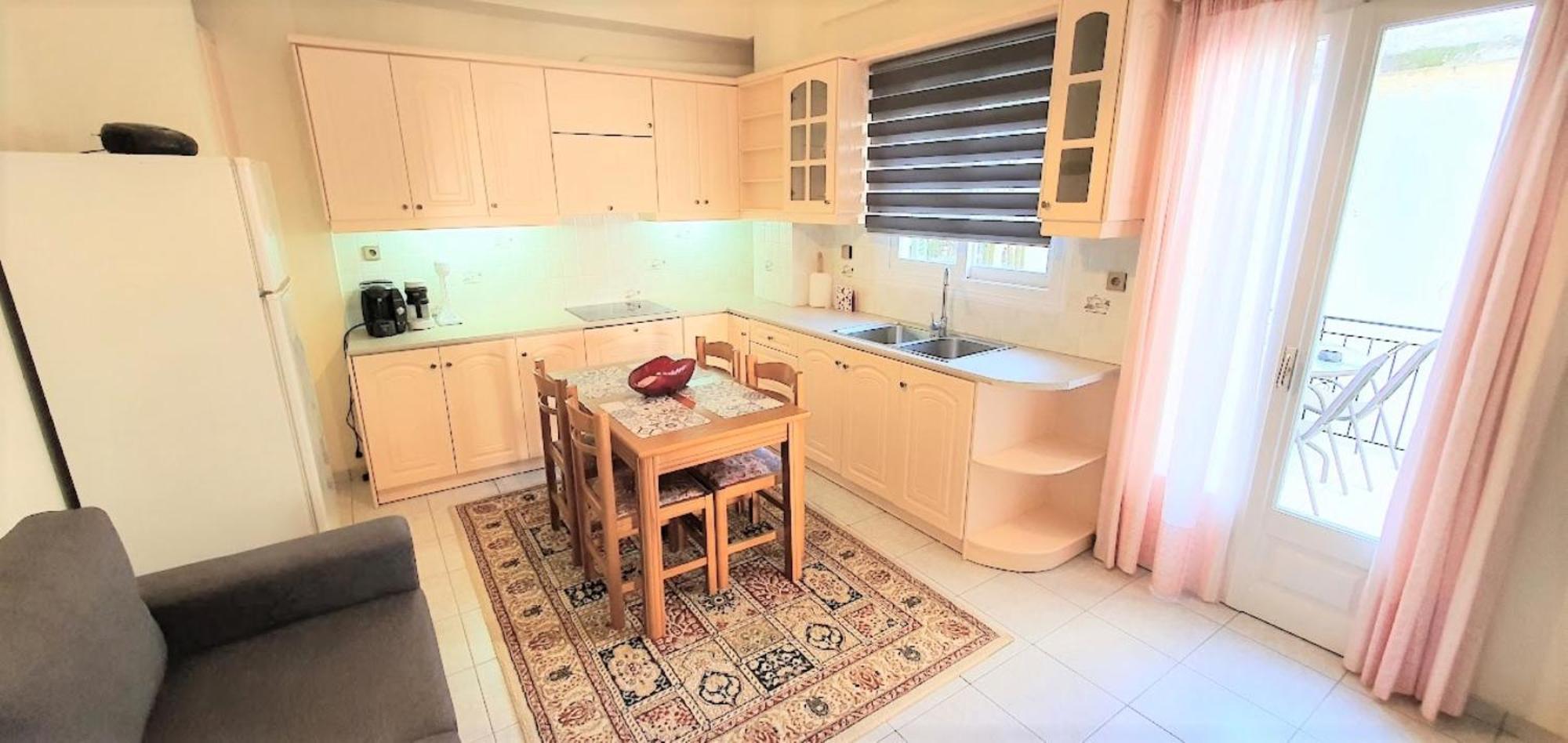 Apartment Mando Patrasso - Classical In The Center Of With Free Parking