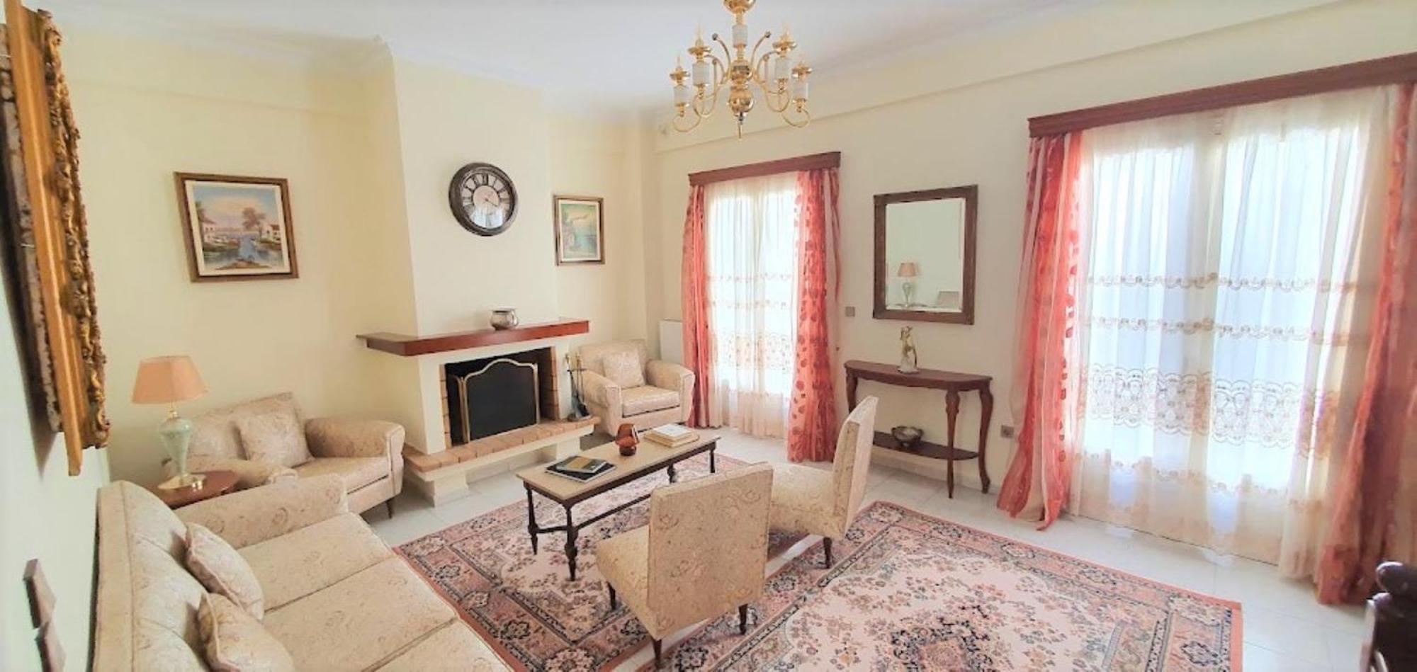 Apartment Mando Patrasso - Classical In The Center Of With Free Parking *