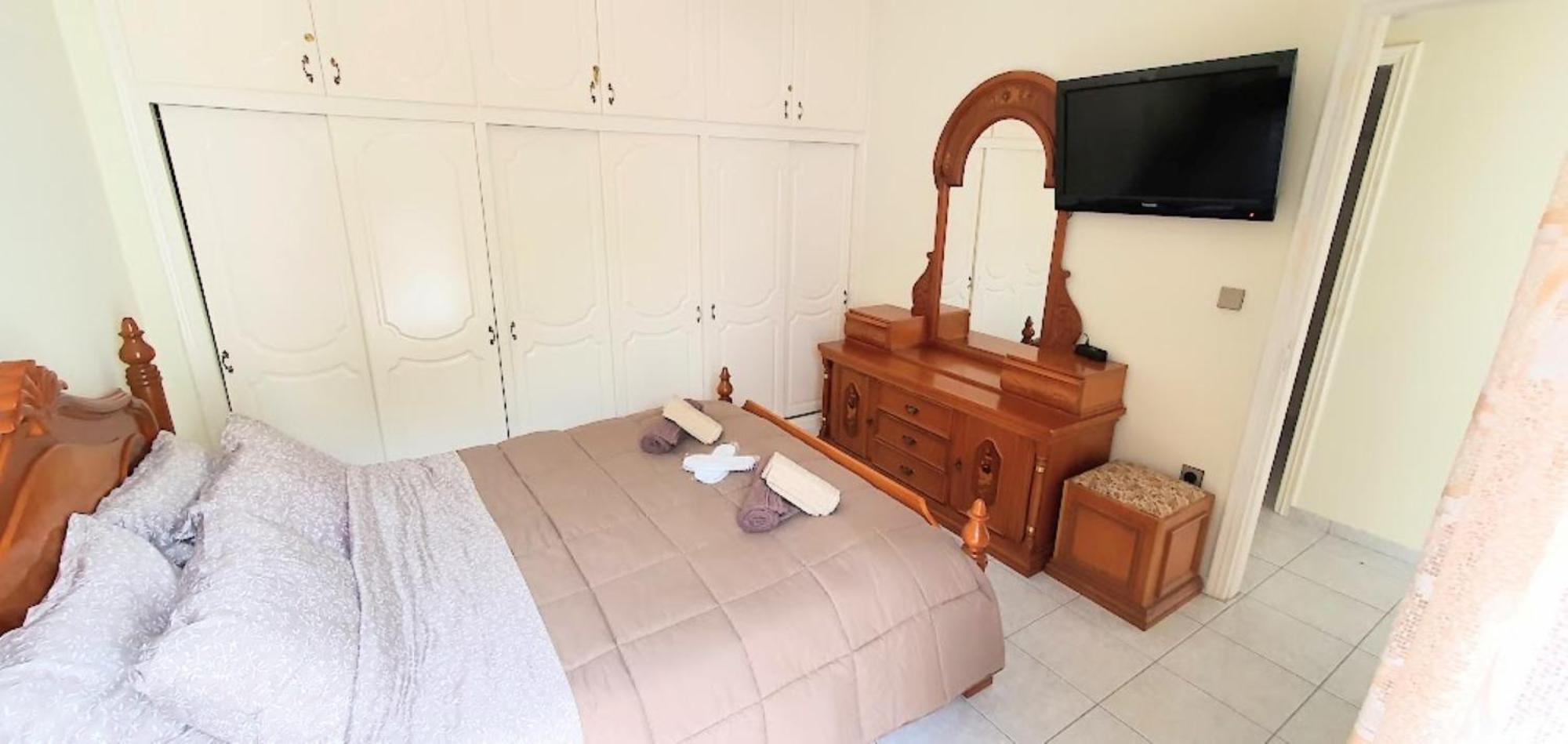 Mando Patrasso - Classical In The Center Of With Free Parking Patras